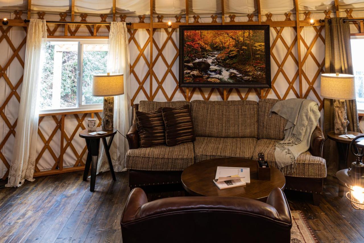 Staynantahala - Smoky Mountain Cabins And Luxury Yurts Aquone المظهر الخارجي الصورة